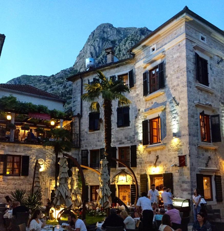 Hotel Monte Cristo Kotor Exterior photo